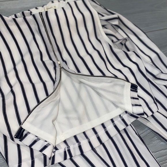 2-Piece Set - Picture 6 of 10